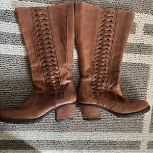 Born leather calf boots